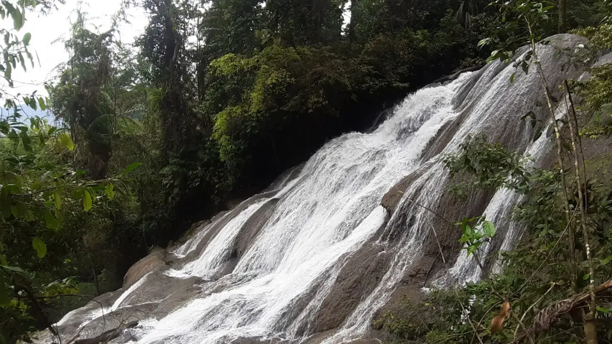 Eksplorasi Alam Di Curug Bibijilan Sukabumi Pesona Keindahan Alam Yang